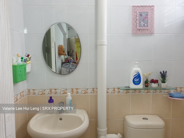 Blk 24 Hougang Avenue 3 (Hougang), HDB 3 Rooms #241542911